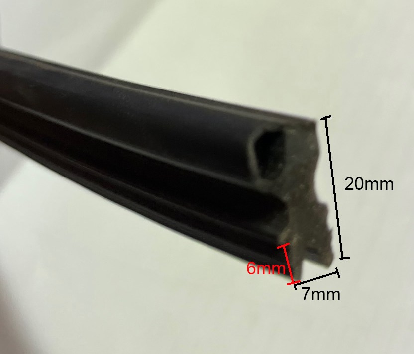 Black Rubber Water Bar